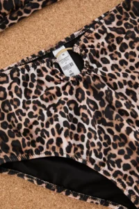 TRENDYOLMİLLA Leopard Patterned Triangle Covered Bikini Top - Image 7