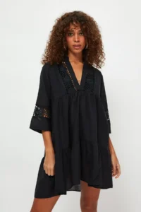TRENDYOLMİLLA Black Weaving Lace 100% Cotton Beach Mini Dress - Image 10