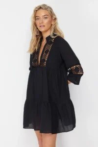 TRENDYOLMİLLA Black Weaving Lace 100% Cotton Beach Mini Dress - Image 2