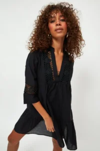 TRENDYOLMİLLA Black Weaving Lace 100% Cotton Beach Mini Dress - Image 7