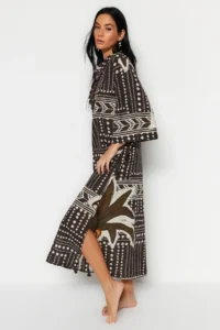 TRENDYOLMİLLA Tropical Patterned Maxi Weaving 100% Cotton Tasseled Beach Kimono&Kaftan - Image 2