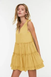 TRENDYOLMİLLA Yellow Weaving Frilly 100% Cotton Beach Mini Dress - Image 4