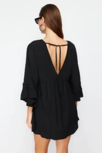 TRENDYOLMİLLA Black Weaving striped Beach Mini Dress - Image 6