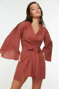 TRENDYOLMİLLA beachwear Dusty ROSE Weaving Binding Detailed Mini Dress - Image 2