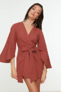 TRENDYOLMİLLA beachwear Dusty ROSE Weaving Binding Detailed Mini Dress - Image 4