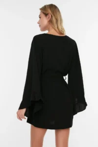TRENDYOLMİLLA Black Weaving Beach Mini Belted Kimono&Kaftan - Image 4