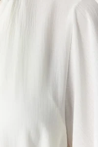 TRENDYOLMİLLA Ecru Weaving Beach Mini Belted Kimono&Kaftan - Image 4