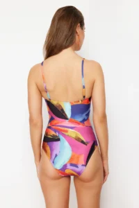TRENDYOLMİLLA Abstract Patterned tied up Double breasted Yaka Covered hipster Swimsuit - Image 5