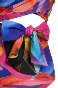 TRENDYOLMİLLA Abstract Patterned tied up Double breasted Yaka Covered hipster Swimsuit - Image 7