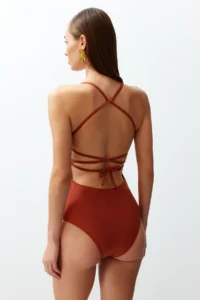 TRENDYOLMİLLA Brick Red Square Neck Covered Low-cut back hipster Core Swimsuit - Image 6