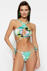 TRENDYOLMİLLA flower patterned tied up High Leg Bikini Bottom