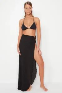 TRENDYOLMİLLA Black Weaving slit Maxi Beach Skirt - Image 2