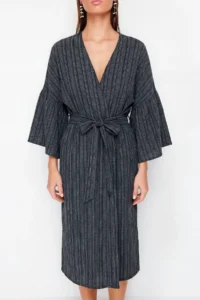 TRENDYOLMİLLA Black Weaving Maxi Beach Belted Kimono&Kaftan - Image 4