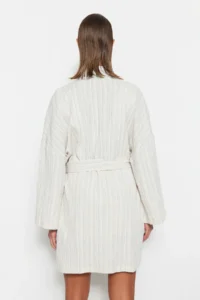 TRENDYOLMİLLA Ecru Weaving Beach Mini Belted Kimono&Kaftan - Image 5