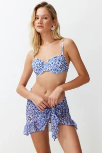 TRENDYOLMİLLA Tile Patterned Weaving Frilly Beach Mini Pareo - Image 3