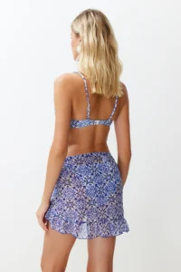 TRENDYOLMİLLA Tile Patterned Weaving Frilly Beach Mini Pareo - Image 5