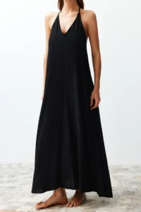 TRENDYOLMİLLA beachwear Black Weaving Low-cut back Maxi Dress - Image 4