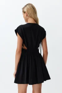 TRENDYOLMİLLA Black Mini Weaving Cut Out Detailed linen blended Beach Dress - Image 5