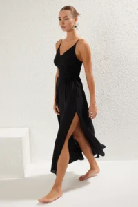 TRENDYOLMİLLA Black Weaving Binding Detailed Maxi Beach Dress