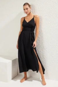 TRENDYOLMİLLA Black Weaving Binding Detailed Maxi Beach Dress - Image 2