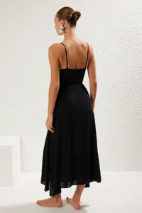 TRENDYOLMİLLA Black Weaving Binding Detailed Maxi Beach Dress - Image 5