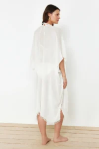 TRENDYOLMİLLA Ecru Weaving Tassel Midi Beach Kimono&Kaftan - Image 7