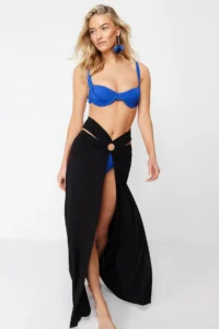 TRENDYOLMİLLA Black Maxi Knitting Cut Out Detailed Pareo - Image 2
