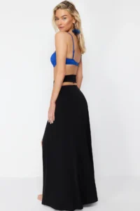 TRENDYOLMİLLA Black Maxi Knitting Cut Out Detailed Pareo - Image 5