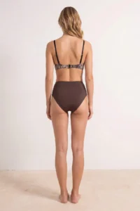 TRENDYOLMİLLA Snake Patterned balconette Covered Regular High Waist Bikini Set - Image 4