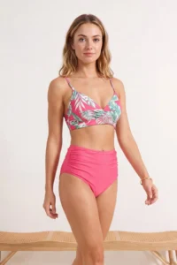 TRENDYOLMİLLA Tropical Patterned Drapeli Triangle Covered hipster High Waist Bikini Set