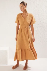 TRENDYOLMİLLA Beige Weaving Shirred Maxi Beach Dress - Image 3