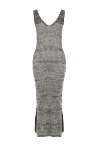 TRENDYOLMİLLA Black Knitwear Maxi Beach Dress - Image 5