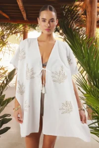 TRENDYOLMİLLA WHITE Weaving Embroidered Beach Mini Kimono&Kaftan