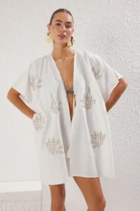 TRENDYOLMİLLA WHITE Weaving Embroidered Beach Mini Kimono&Kaftan - Image 2