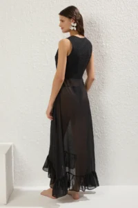 TRENDYOLMİLLA Black Weaving Embroidered Maxi Beach Kimono&Kaftan - Image 4
