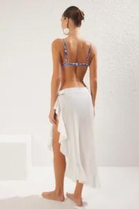 TRENDYOLMİLLA Ecru Weaving Frilly Maxi Beach Pareo - Image 4
