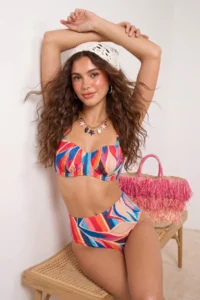 TRENDYOLMİLLA Tropical Patterned balconette Covered High Waist Regular Bikini Set - Image 2