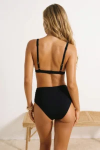 TRENDYOLMİLLA Black Triangle Covered Casting with accessories High Waist Regular Bikini Set - Image 3