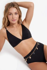 TRENDYOLMİLLA Black Triangle Covered Zincir Charm with accessories High Waist Regular Bikini Set - Image 3