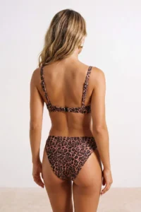 TRENDYOLMİLLA Leopard Patterned Square Neck Covered Regular Waist High Leg brazilian Basic Bikini Set - Image 3