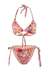 TRENDYOLMİLLA flower patterned Triangle Covered Regular Waist Regular Bikini Set - Image 4