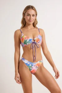 TRENDYOLMİLLA flower patterned Triangle Covered Regular Waist Regular Bikini Set - Image 2