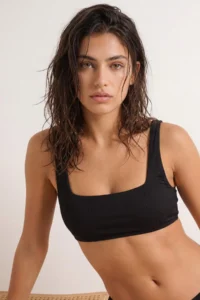 TRENDYOLMİLLA Black bralette Covered textured Basic Bikini Top - Image 2