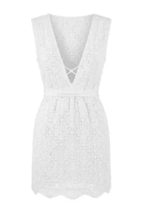 TRENDYOLMİLLA WHITE Premium Knitwear Cellular Super Mini Deep V-neck Beach Dress - Image 3