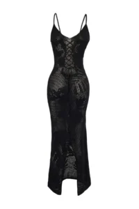 TRENDYOLMİLLA Black Knitwear Maxi Low-cut back Beach Dress - Image 3