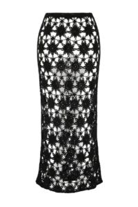 TRENDYOLMİLLA Black Premium Knitwear Cellular Maxi Size High Waist Slit Detailed Beach Skirt - Image 5