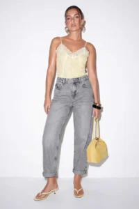 Drop by TrendyolMilla Mavi Cuff Detailed Boyfriend jeans - Image 2