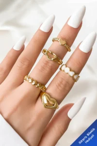 The Collection 5 Sets Heart Model Kombin Gold Ring Set