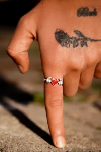 The Collection Gothic Heart Heart Decor Double Wing Unisex Adjustable Ring