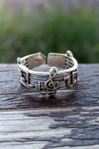 The Collection Unisex Silver Plated G Key Musical Note Adjustable Ring - Image 2